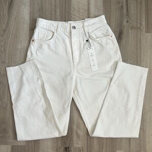 NWT Zara White Mom Fit Jeans